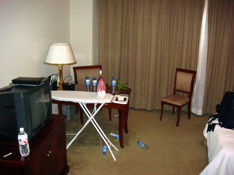 Image: /media/?path=/trips/2007-08-13 China/2007-08-25_Shanghai-Hartford/20070825-085232-0-Rob.jpg
